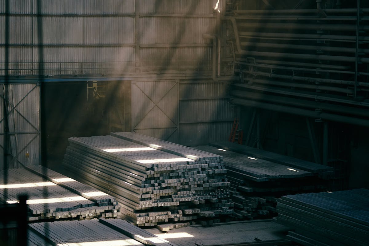 HRN METAL steel warehouse and stacked flat steel